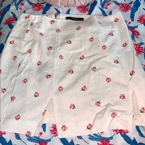 Light pink, rose mini skirt!